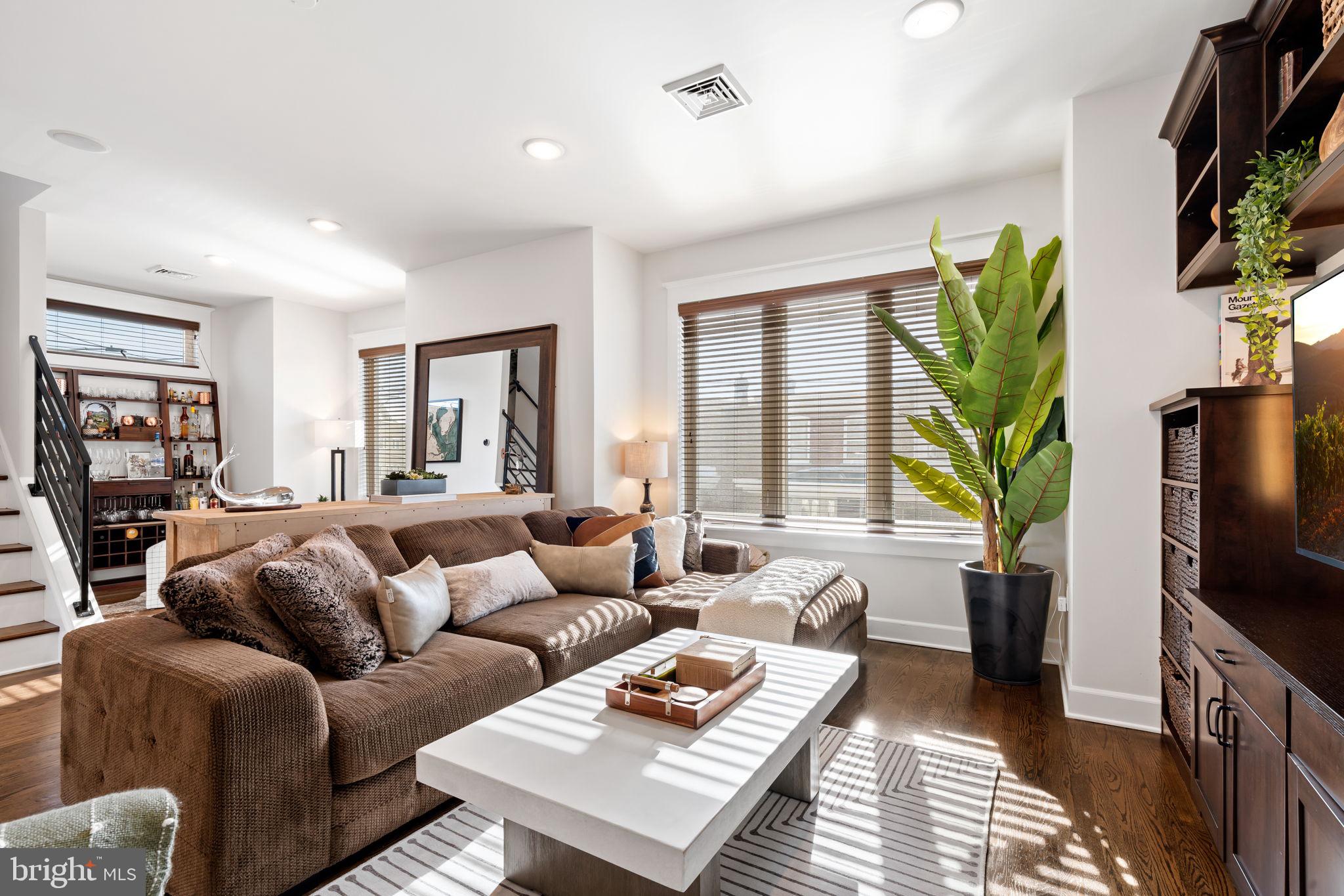 MANAYUNK - Residential