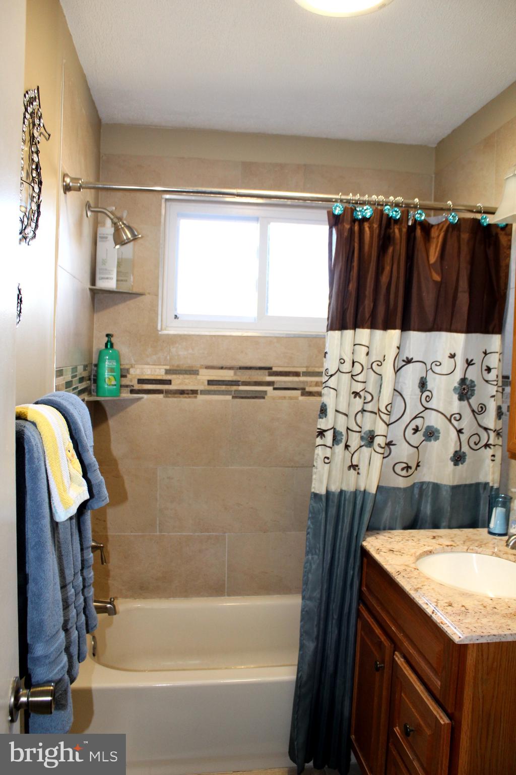 ABINGTON WOODS - Residential