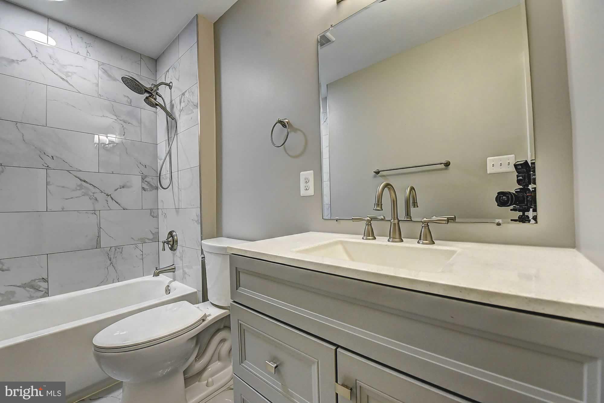 RESTON - Residential