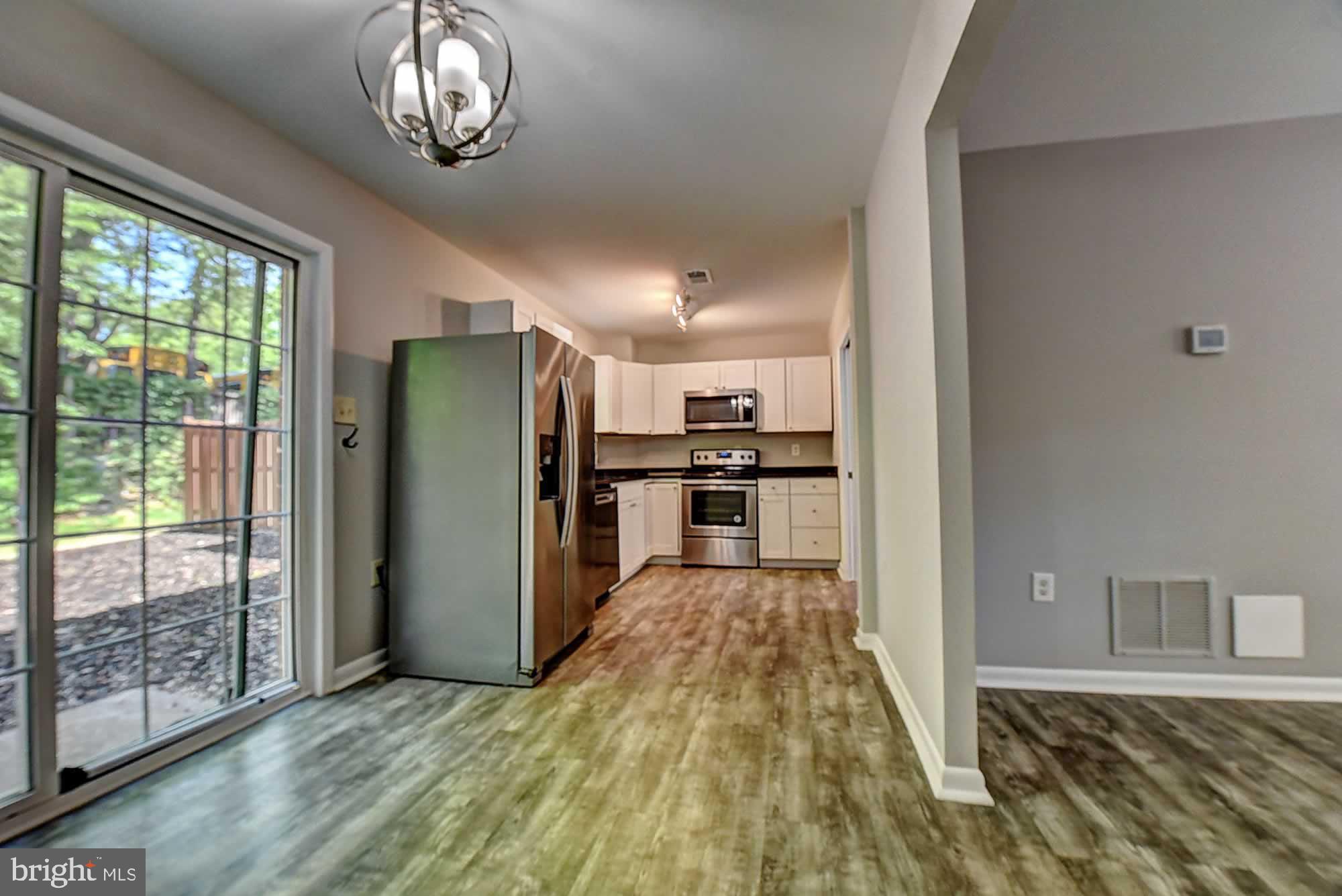 RESTON - Residential