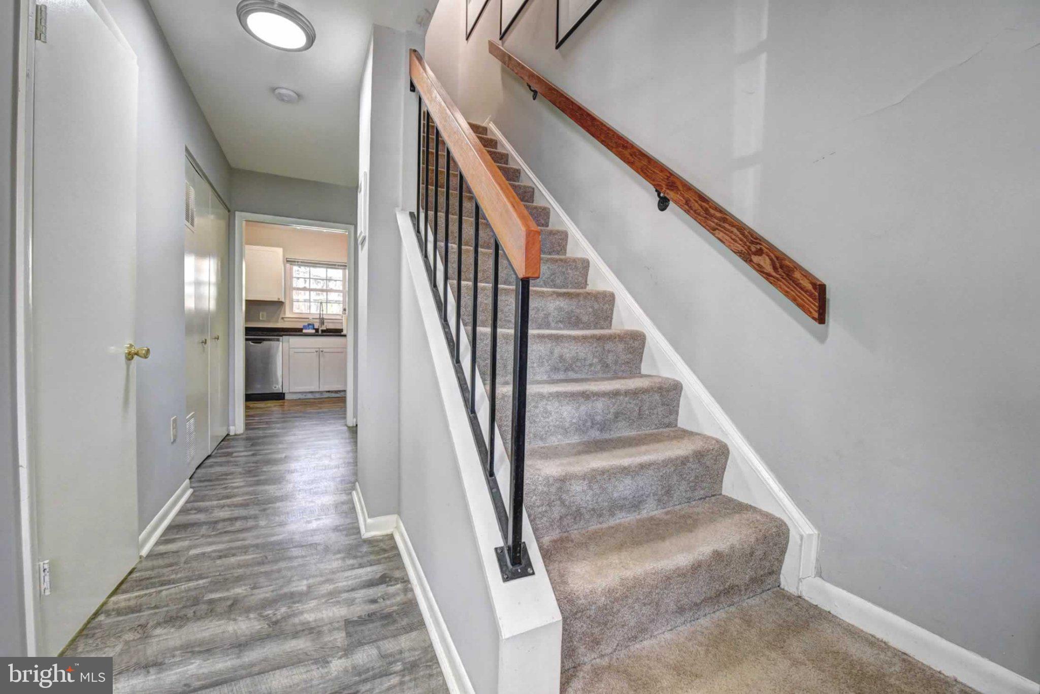 RESTON - Residential