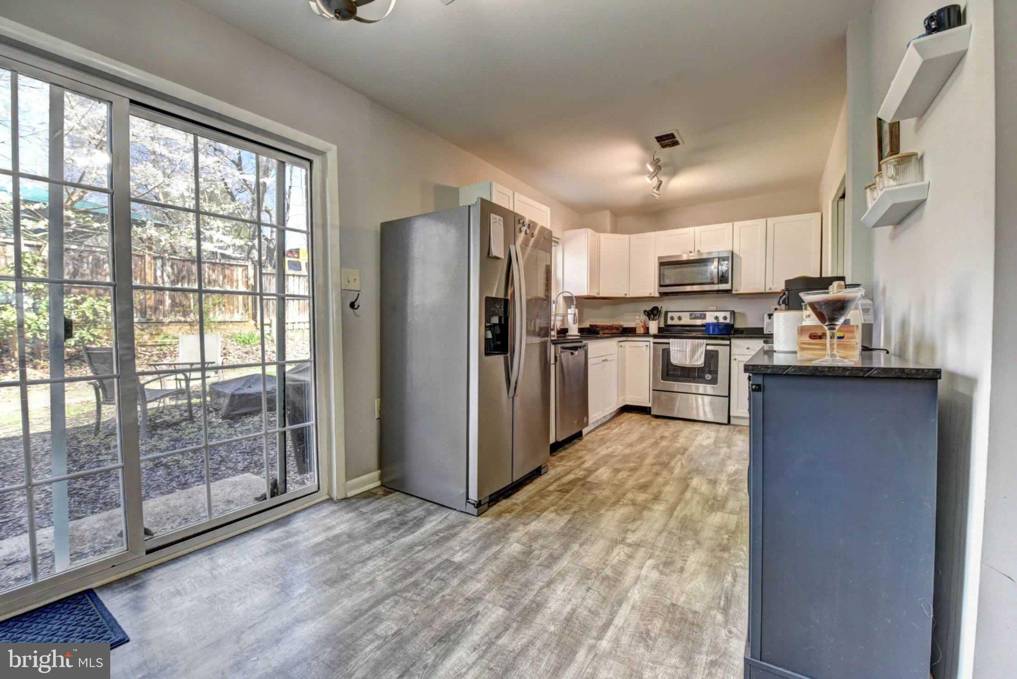 RESTON - Residential