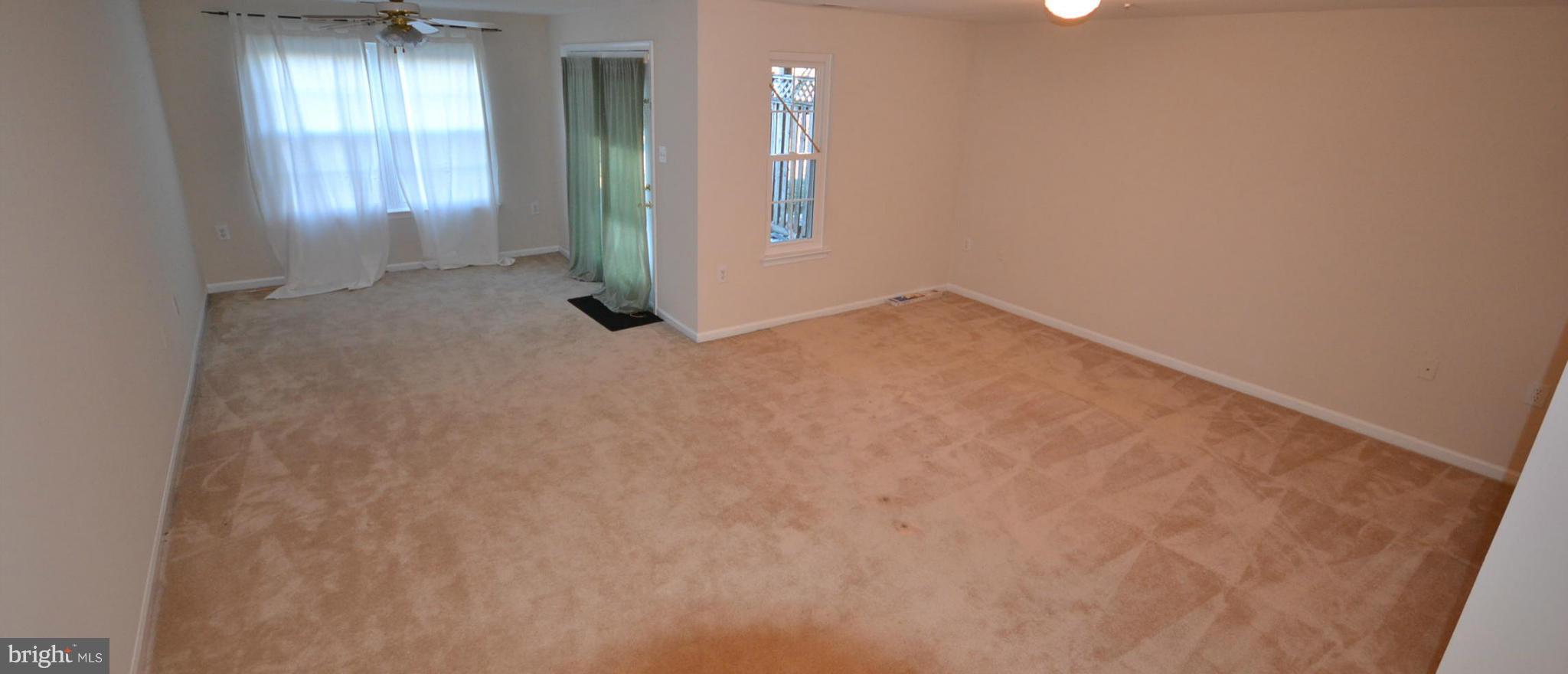 TUSCARORA KNOLLS - Residential Lease