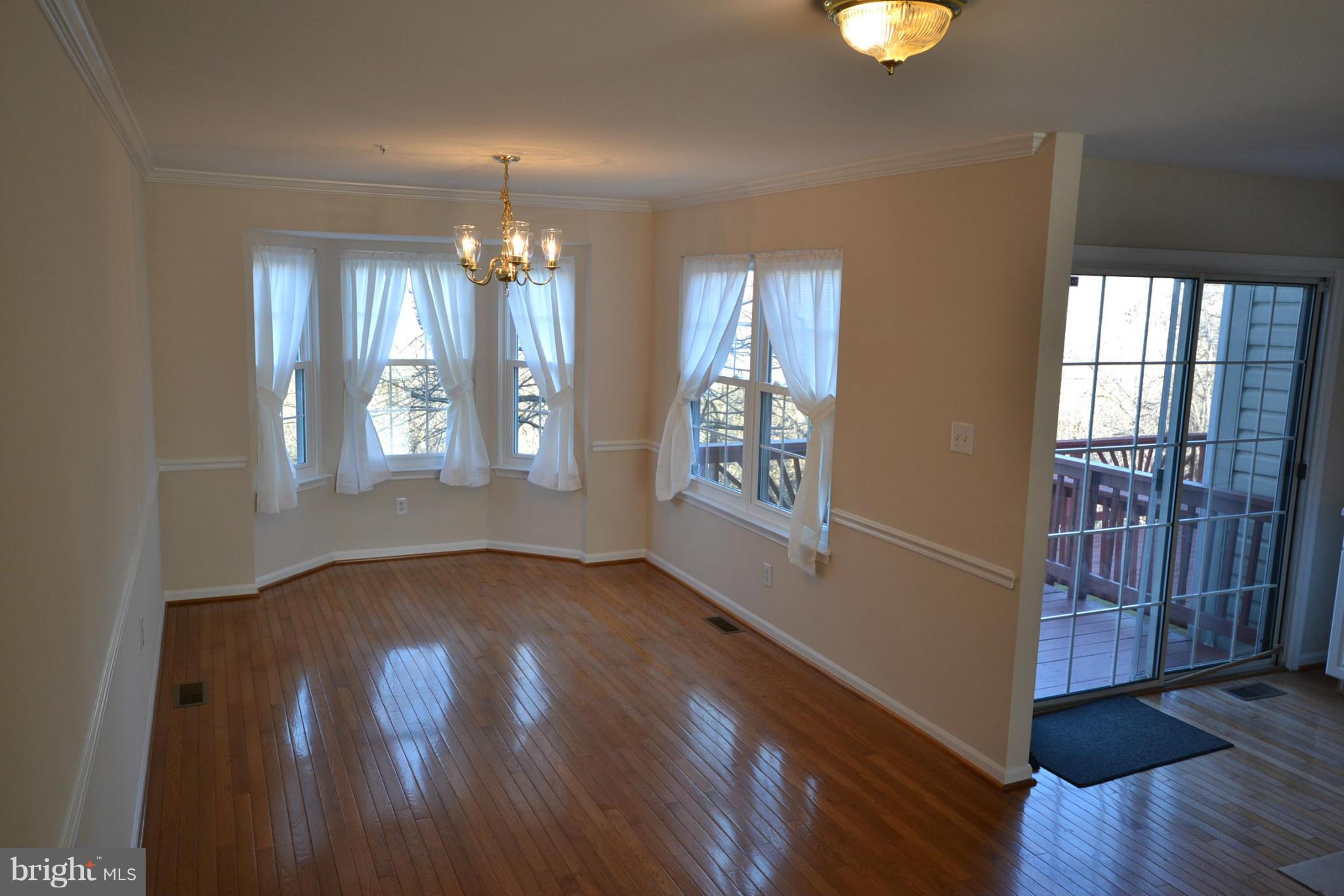 TUSCARORA KNOLLS - Residential Lease