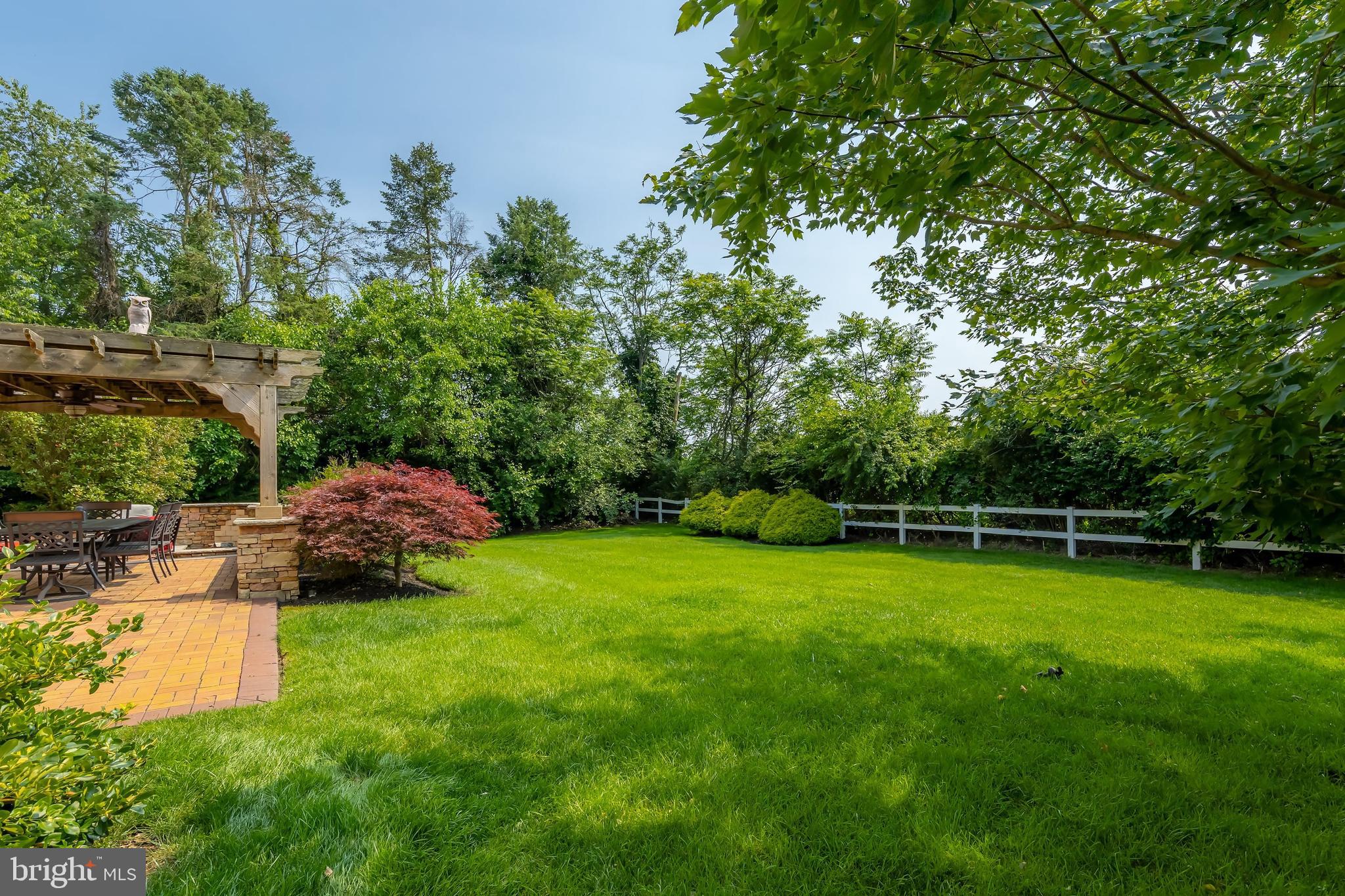 17 WILLOWBROOK LANE