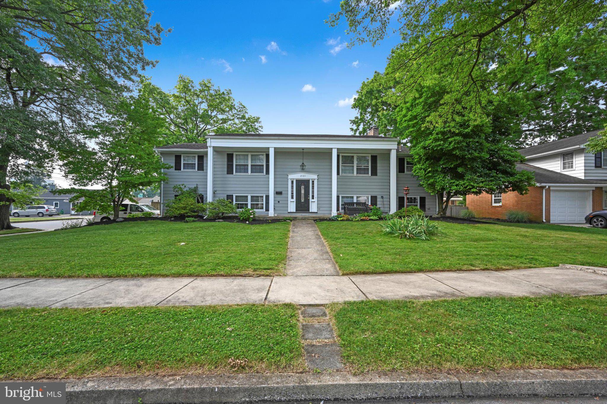 2101 MAYFRED LANE