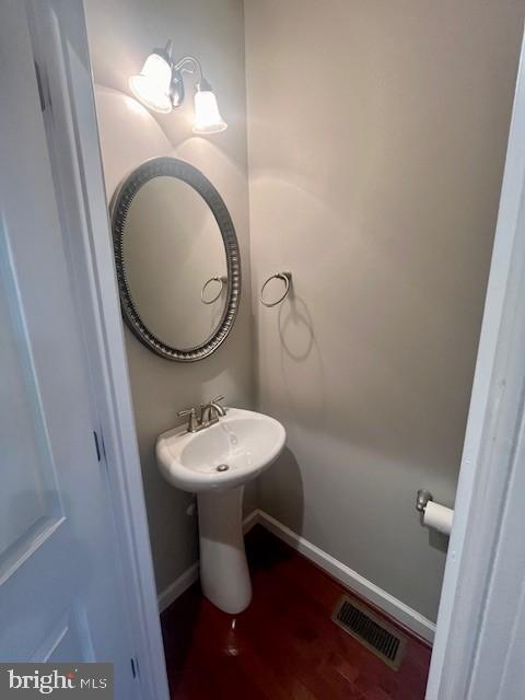 THE WOODS AT MYRTLE POINT - Residential Lease