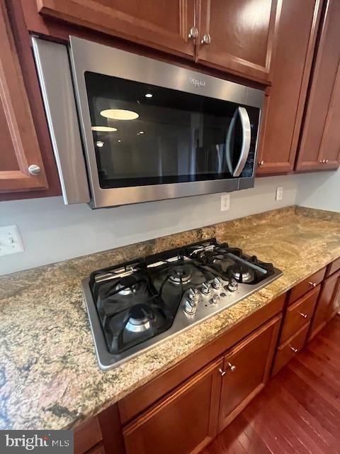 THE WOODS AT MYRTLE POINT - Residential Lease