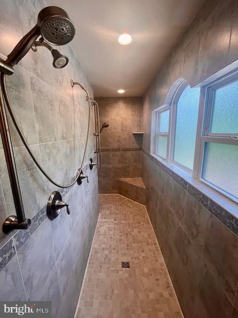 THE WOODS AT MYRTLE POINT - Residential Lease