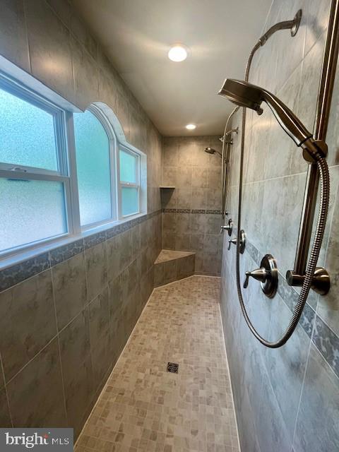 THE WOODS AT MYRTLE POINT - Residential Lease