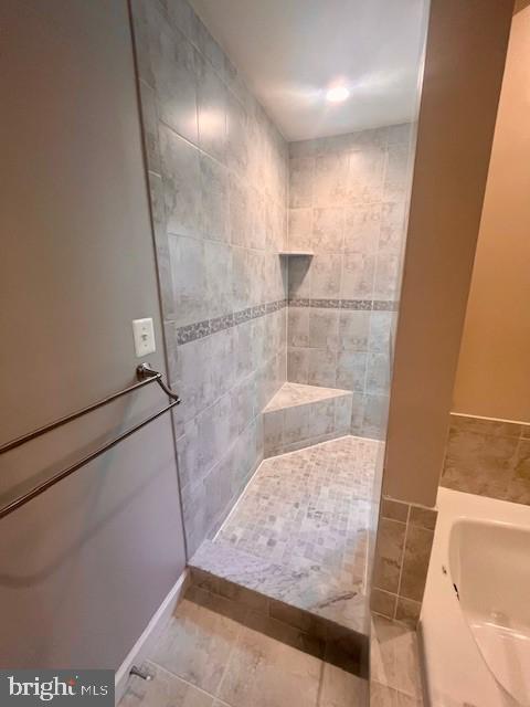 THE WOODS AT MYRTLE POINT - Residential Lease