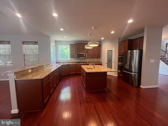 THE WOODS AT MYRTLE POINT - Residential Lease