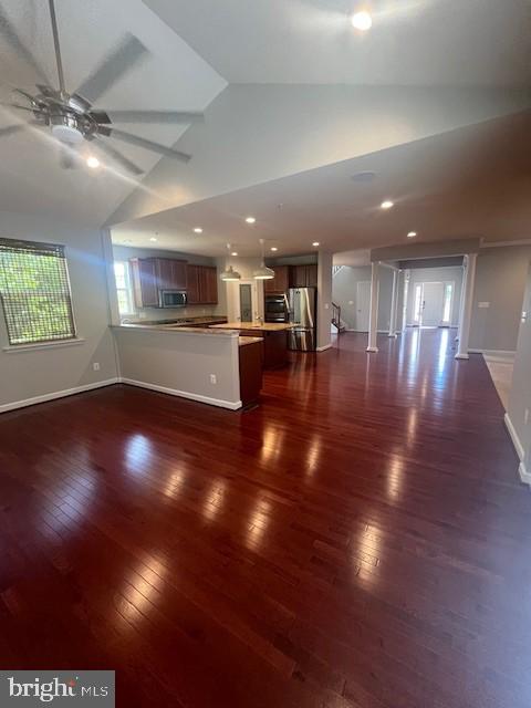 THE WOODS AT MYRTLE POINT - Residential Lease