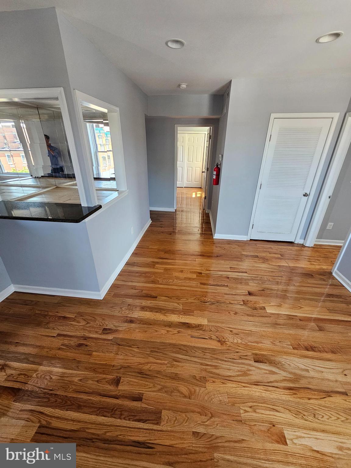 FISHTOWN - Commercial Sale