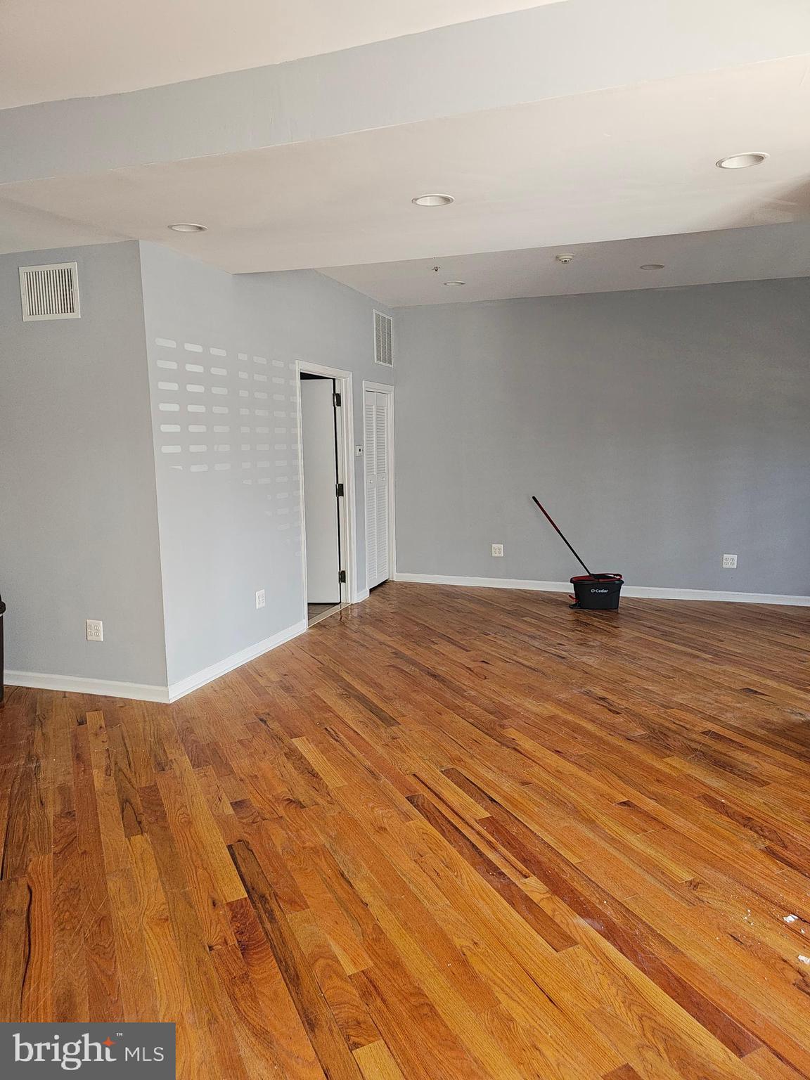 FISHTOWN - Commercial Sale