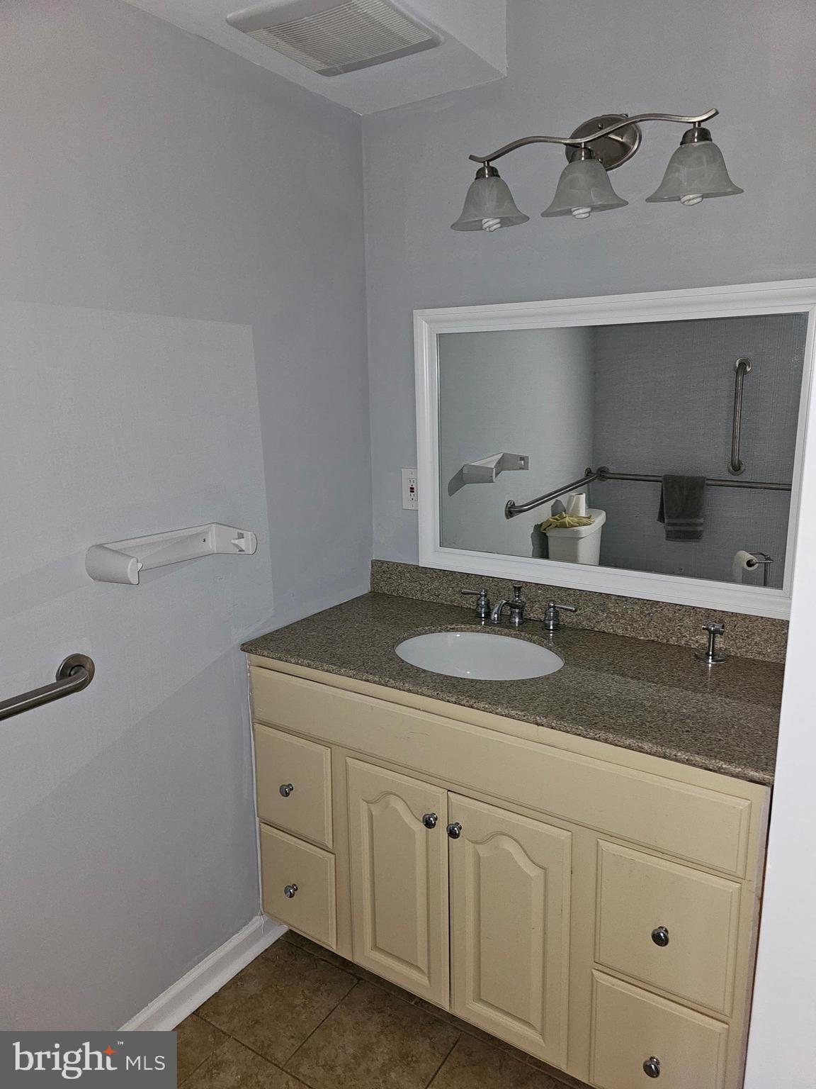 FISHTOWN - Commercial Sale