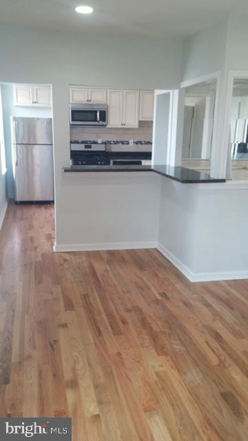 FISHTOWN - Commercial Sale