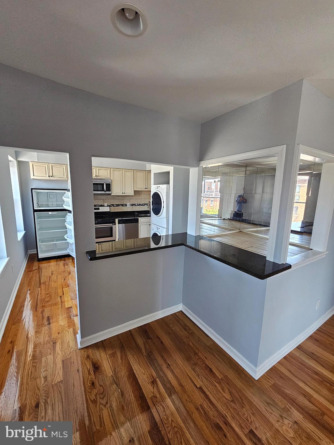 FISHTOWN - Commercial Sale