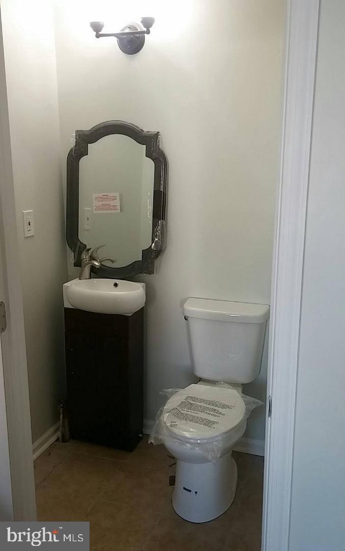 FISHTOWN - Commercial Sale