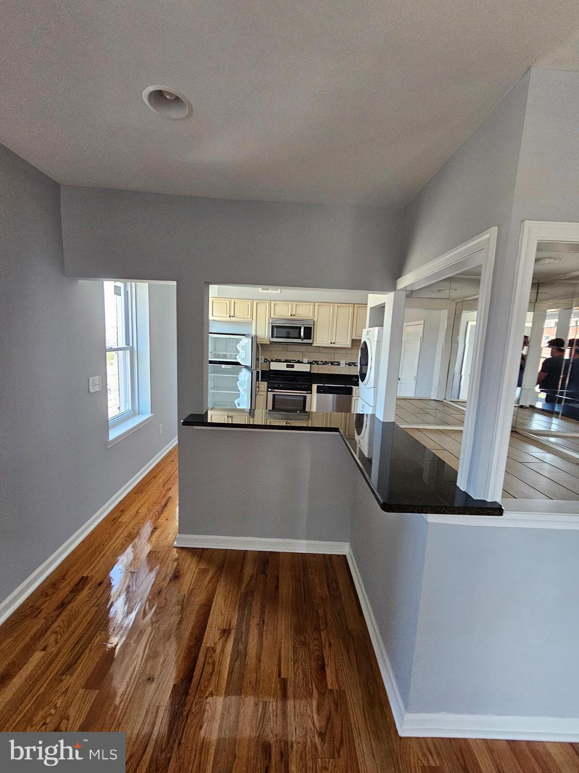 FISHTOWN - Commercial Sale