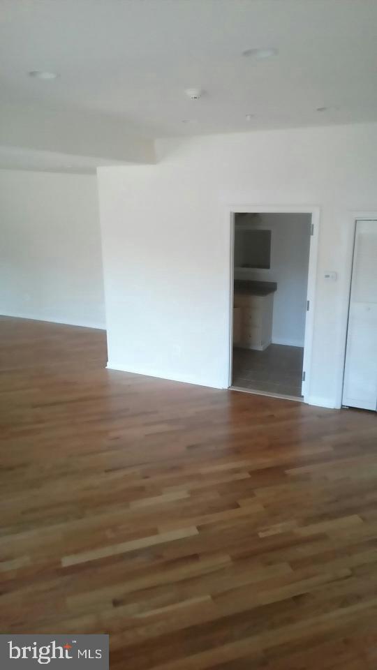 FISHTOWN - Commercial Sale