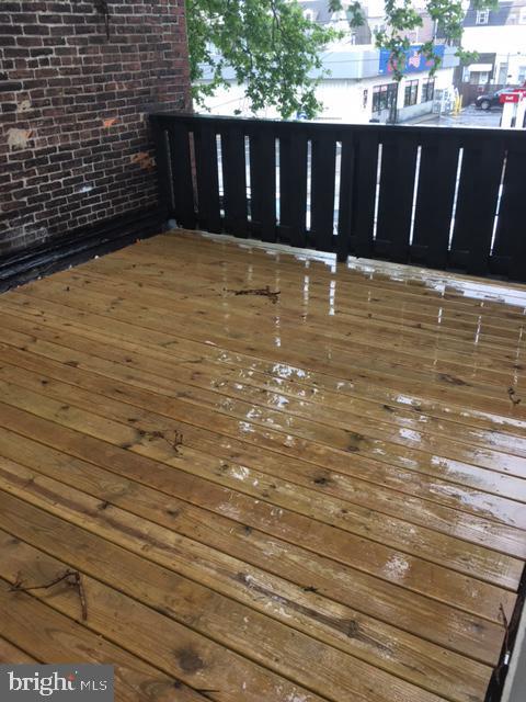 FISHTOWN - Commercial Sale