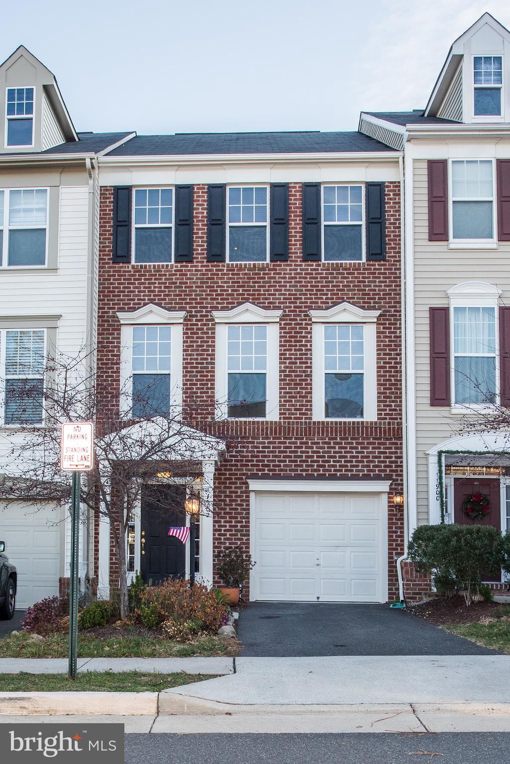 VICTORY LAKES - Residential