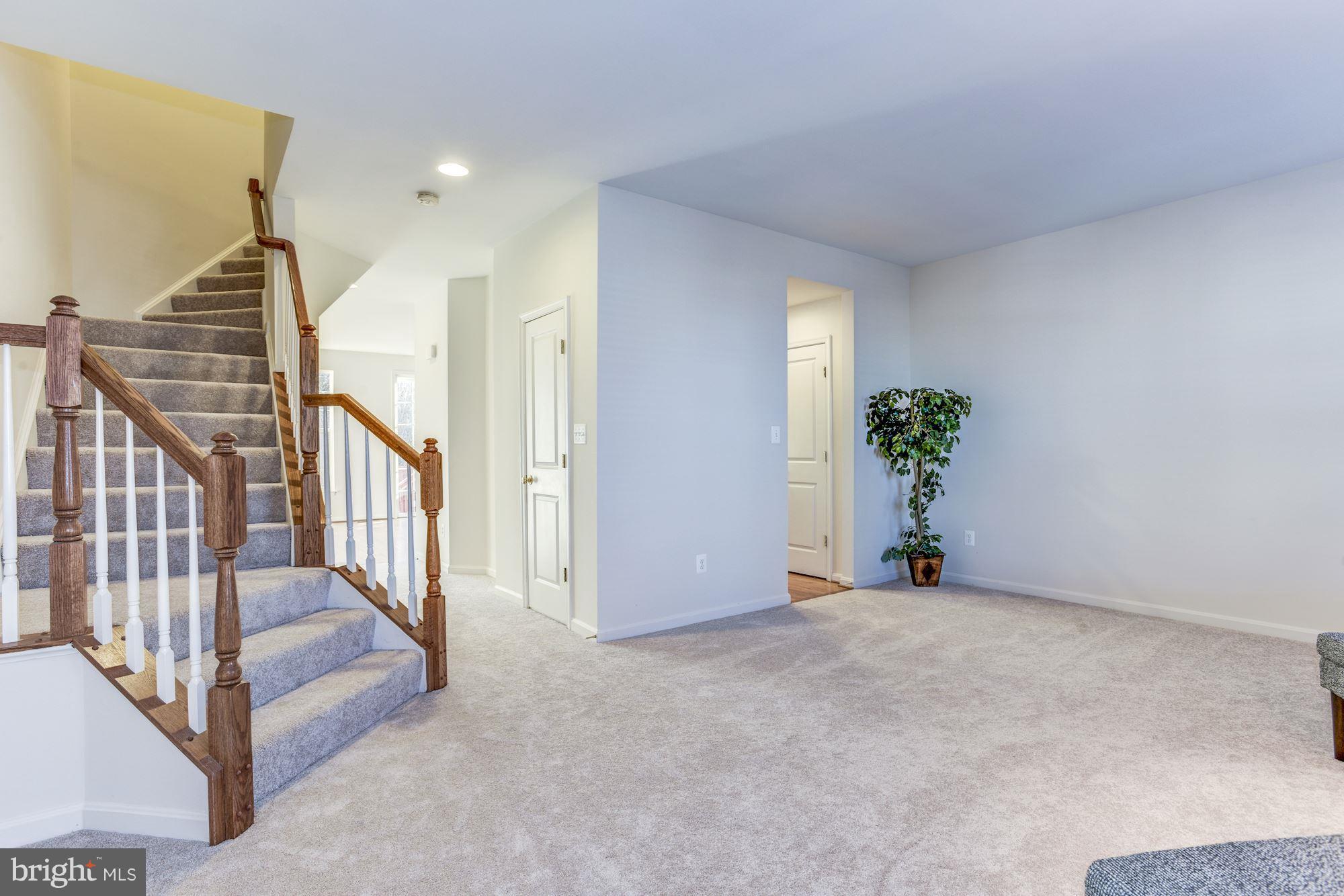 VICTORY LAKES - Residential