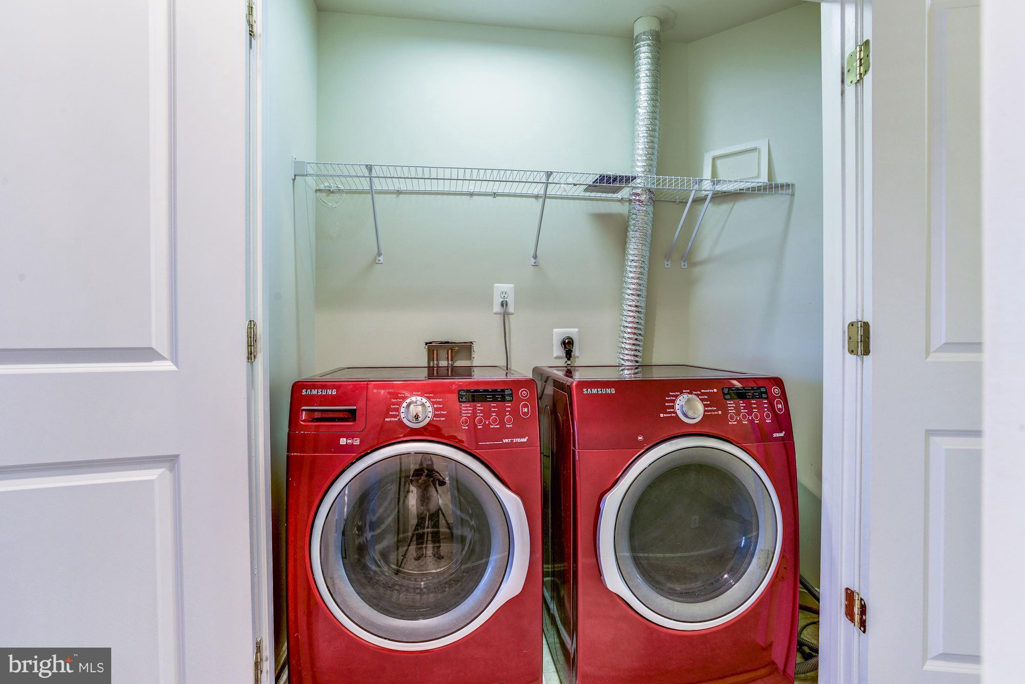 VICTORY LAKES - Residential