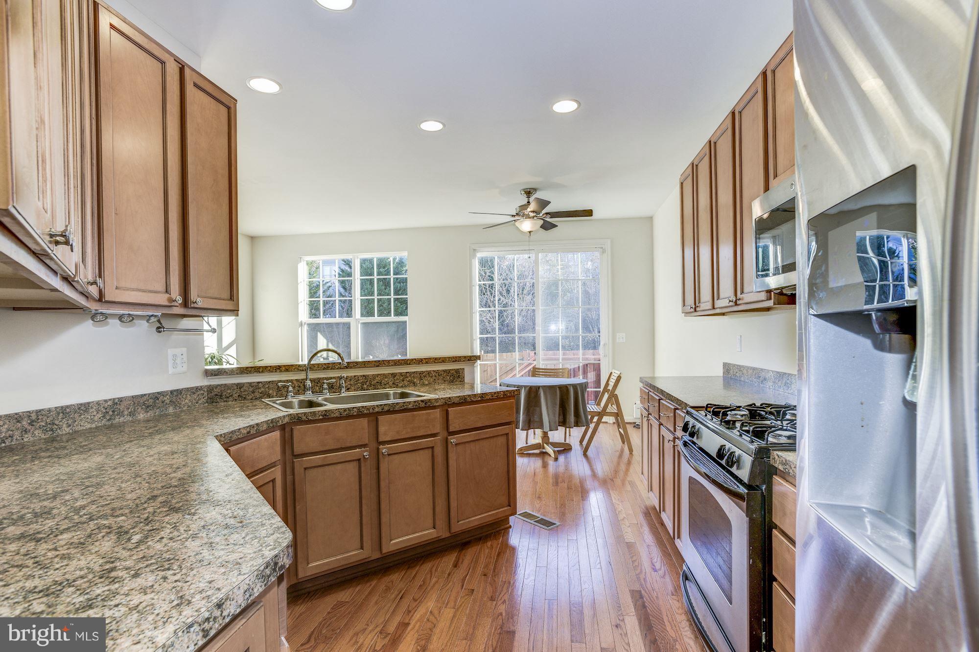 VICTORY LAKES - Residential