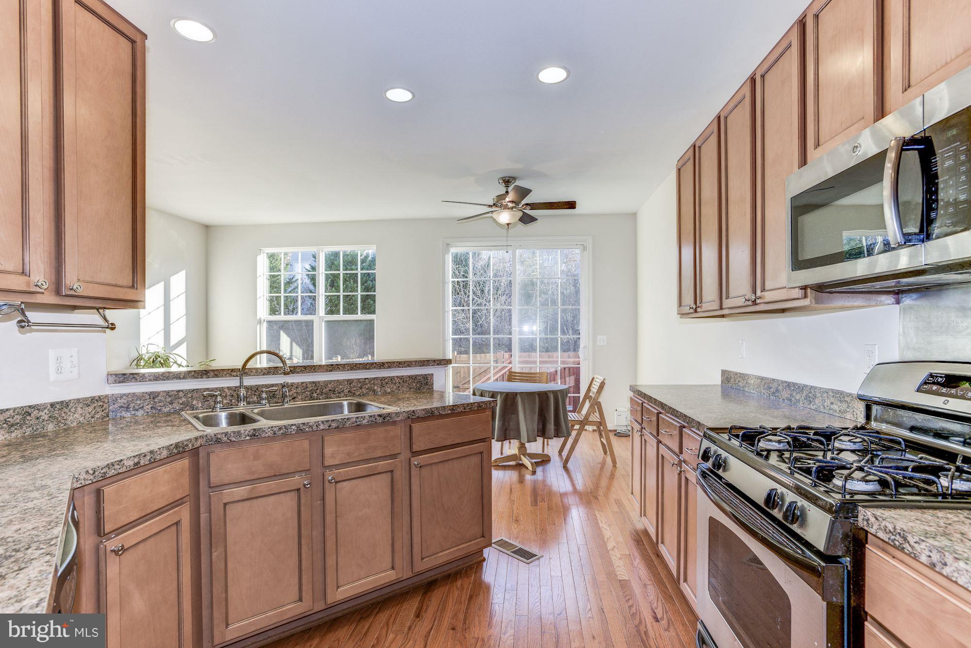 VICTORY LAKES - Residential