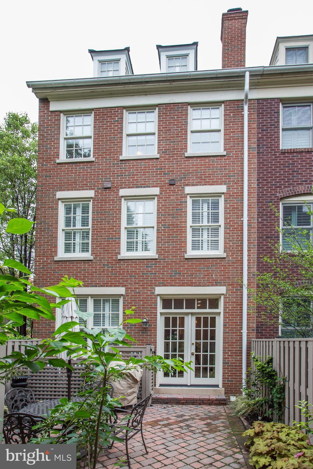 OLD TOWN - Residential