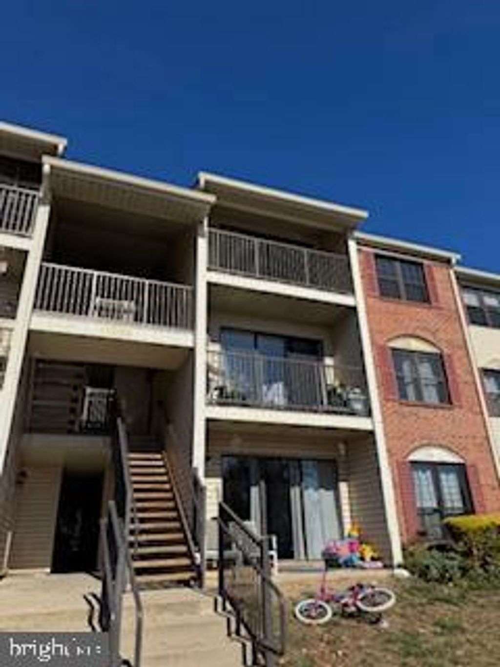 Photo of 23 Voscek Court, LAWRENCE, NJ 08648 (MLS # NJME2068926)