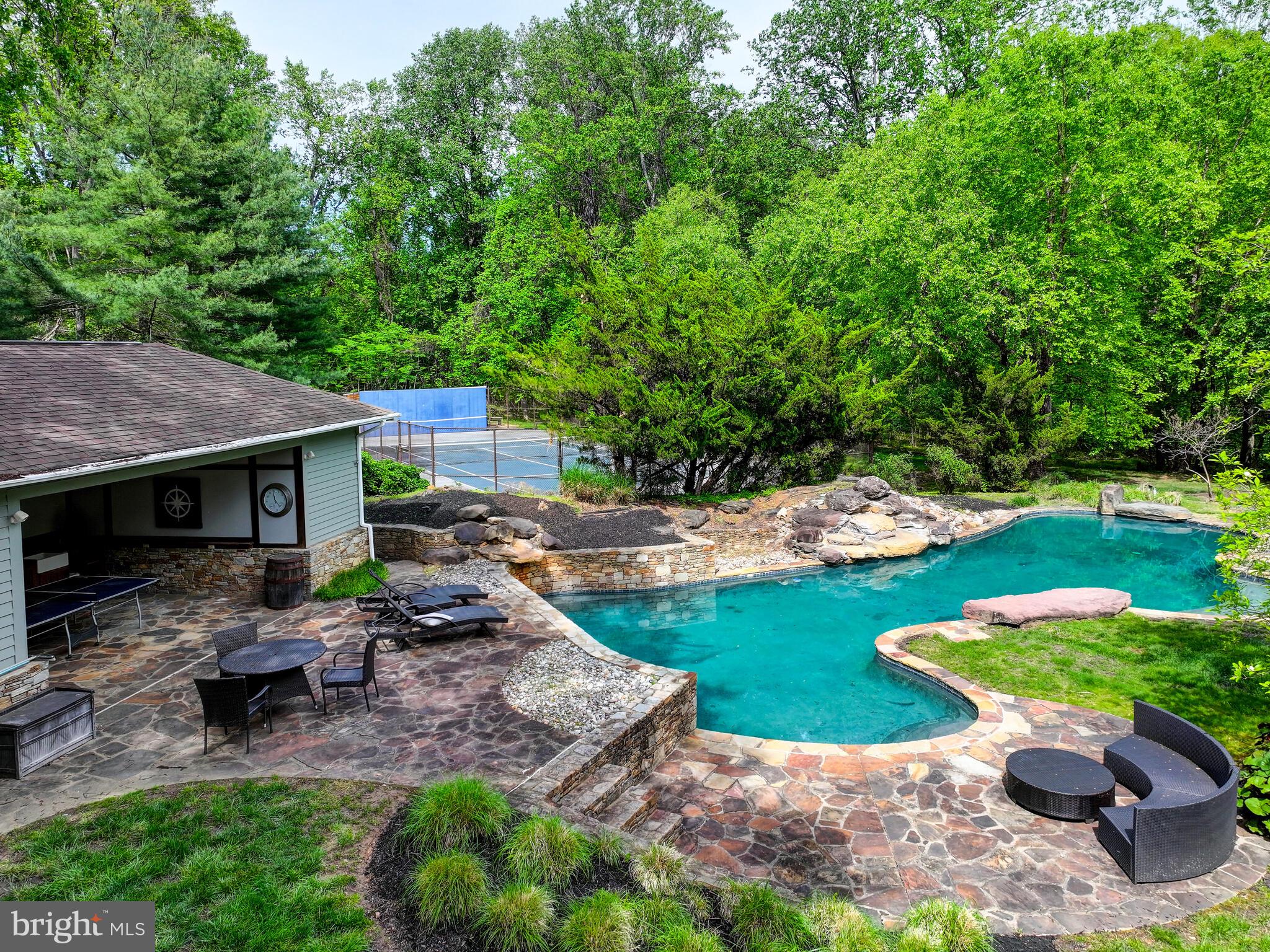 3011 SUSANNE COURT