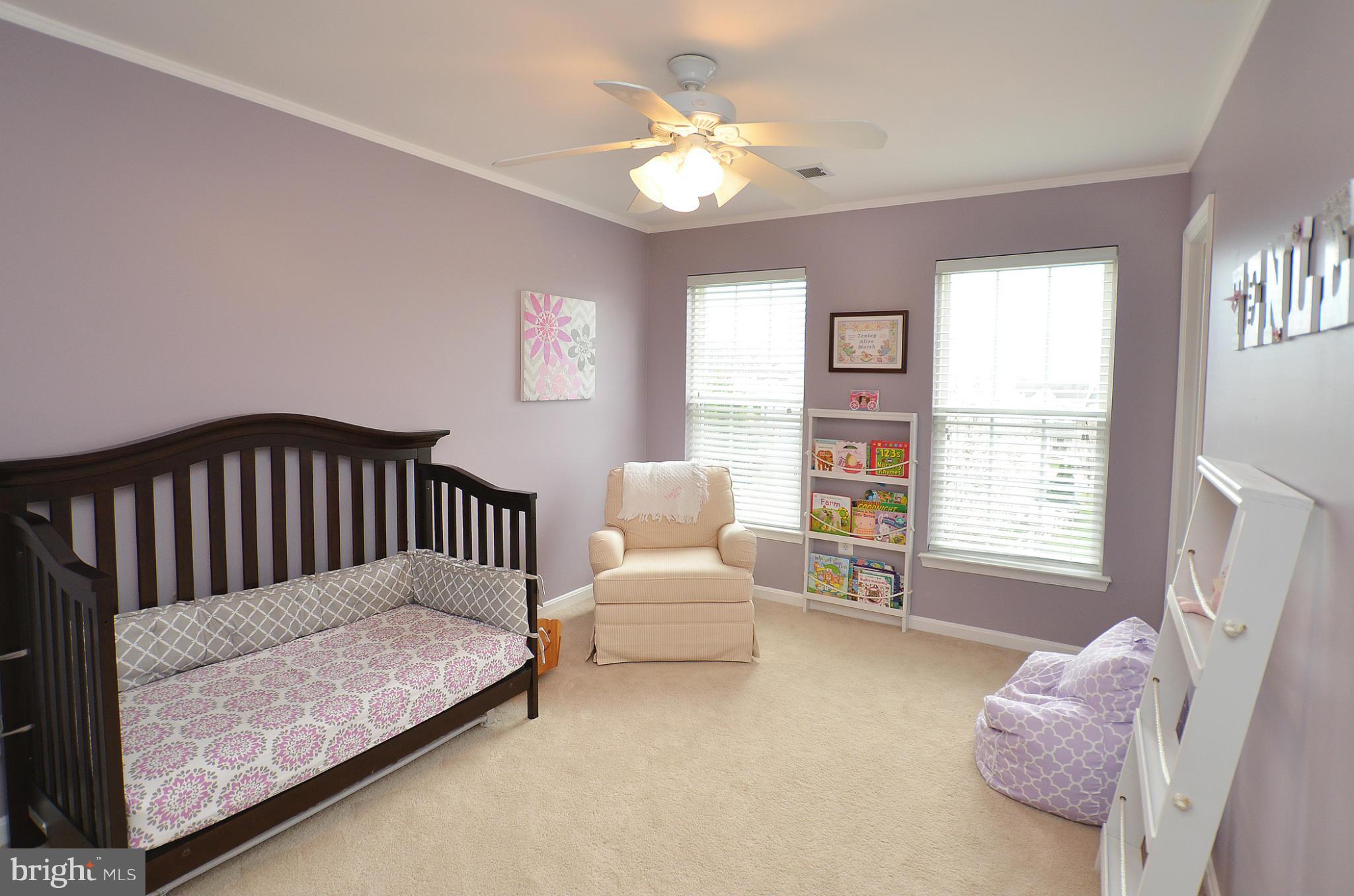 ROUND HILL - Residential