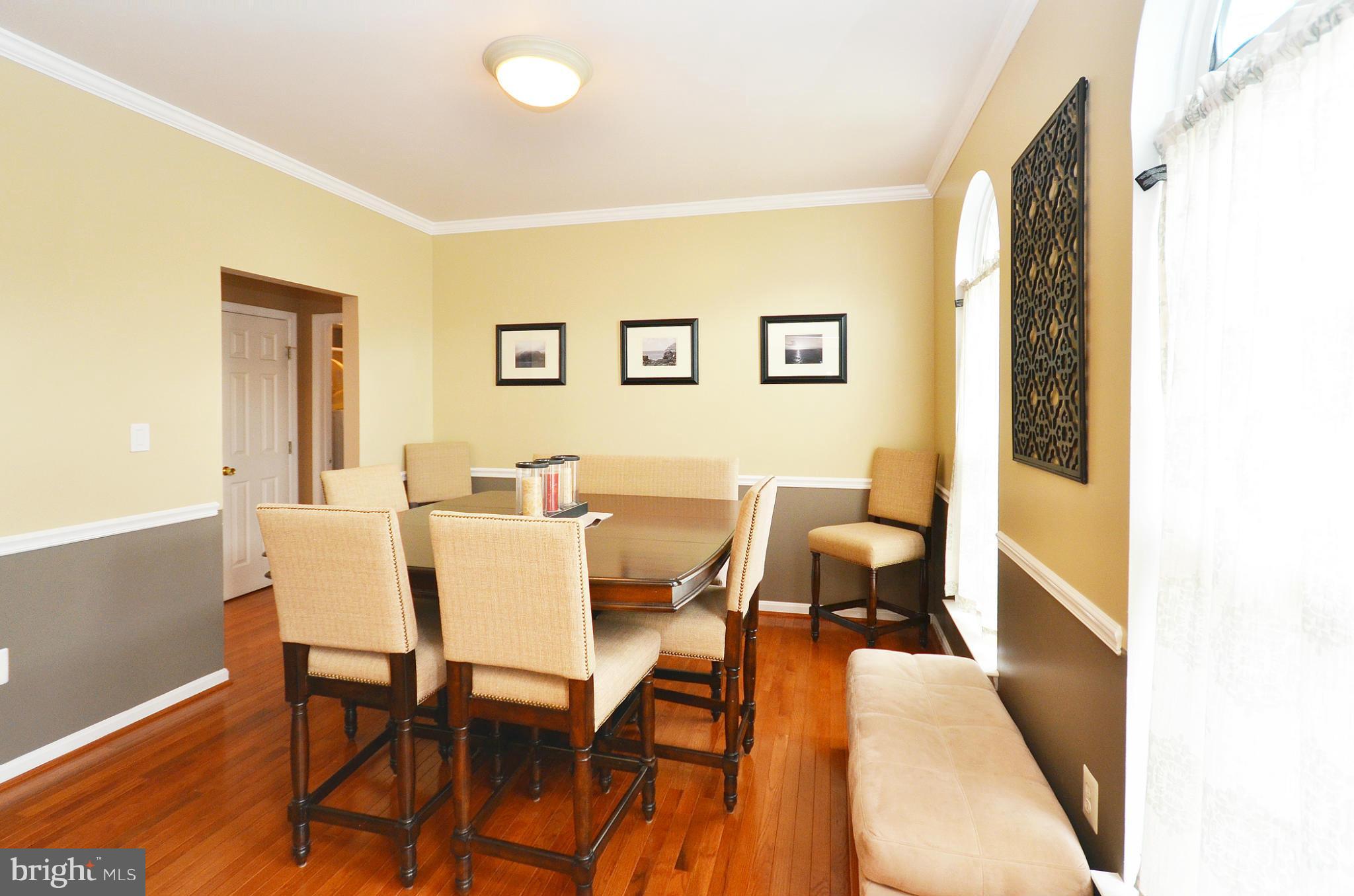 ROUND HILL - Residential