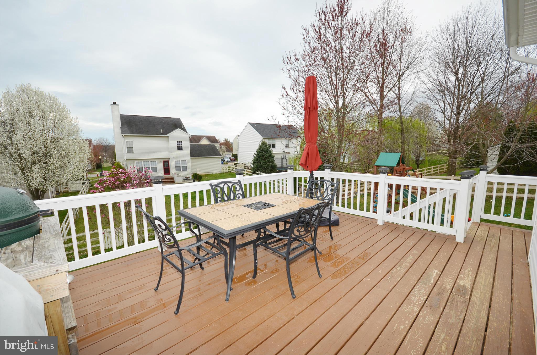 ROUND HILL - Residential