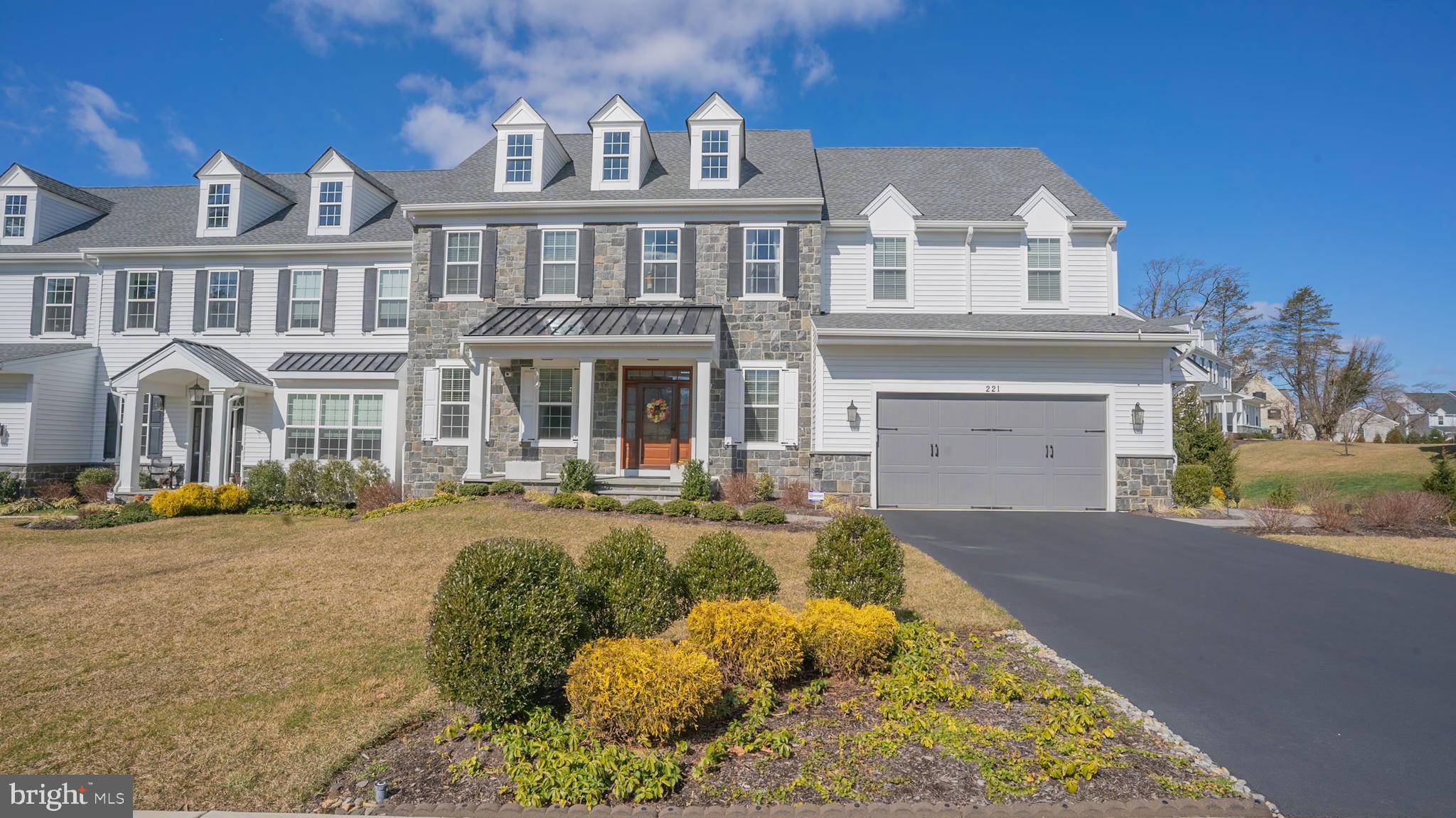 SQUIRES RIDGE - Residential