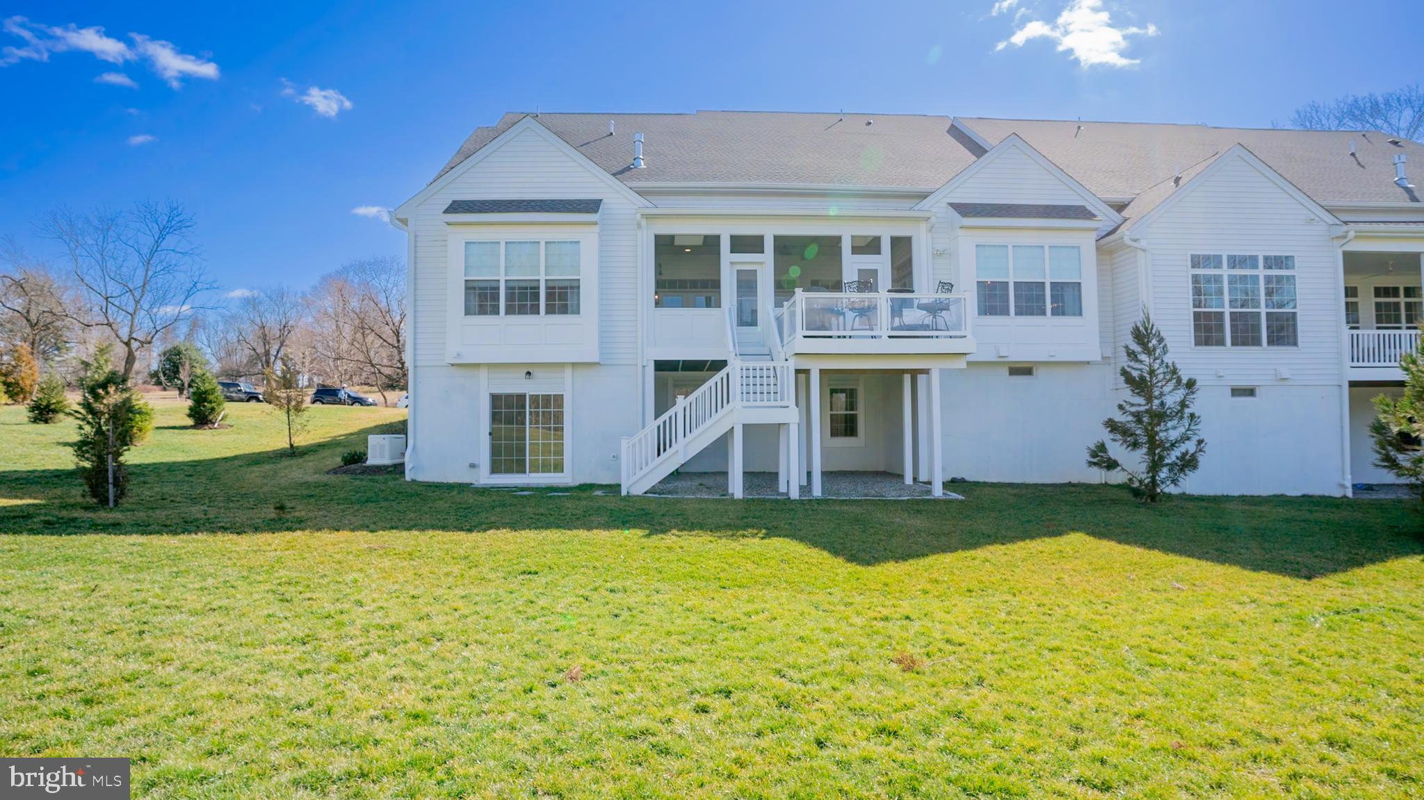 SQUIRES RIDGE - Residential