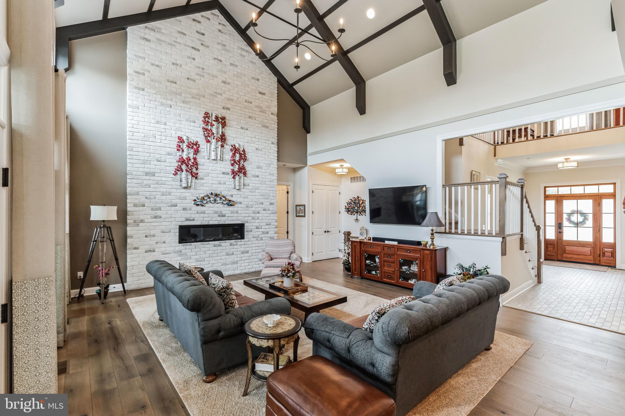 SQUIRES RIDGE - Residential