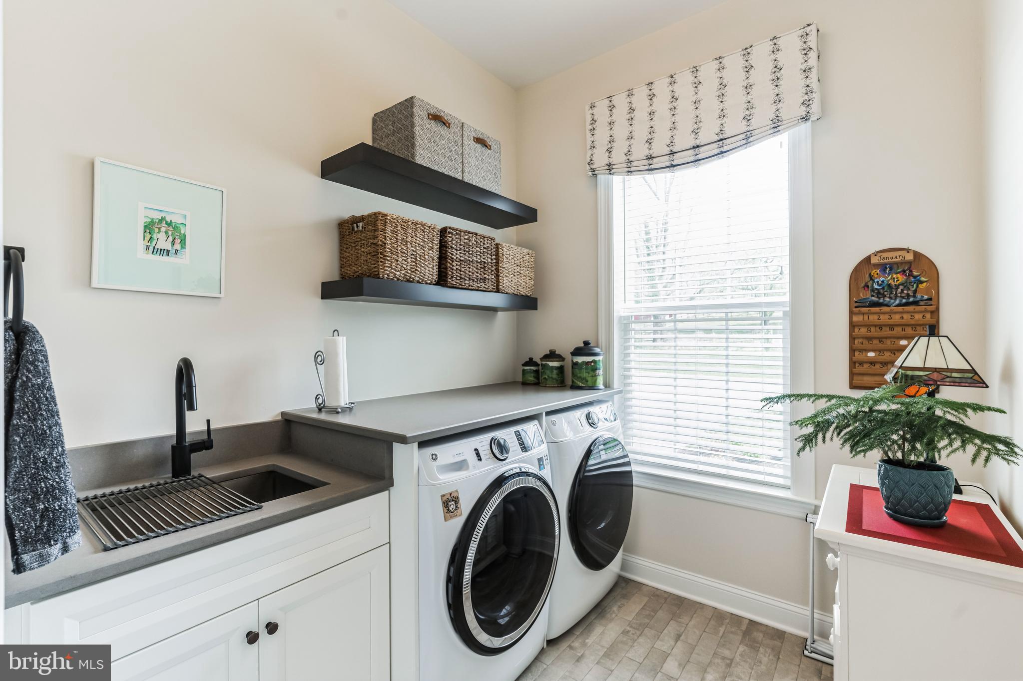 SQUIRES RIDGE - Residential