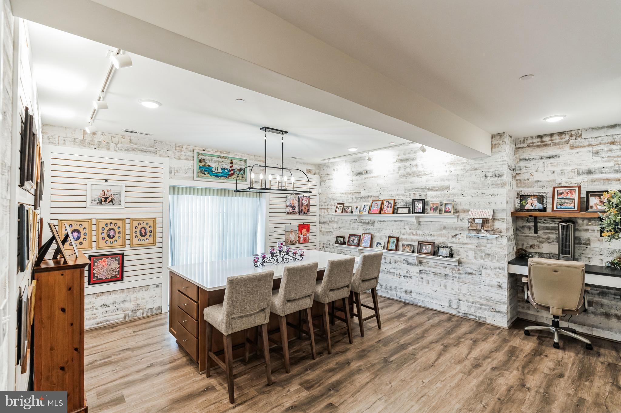 SQUIRES RIDGE - Residential