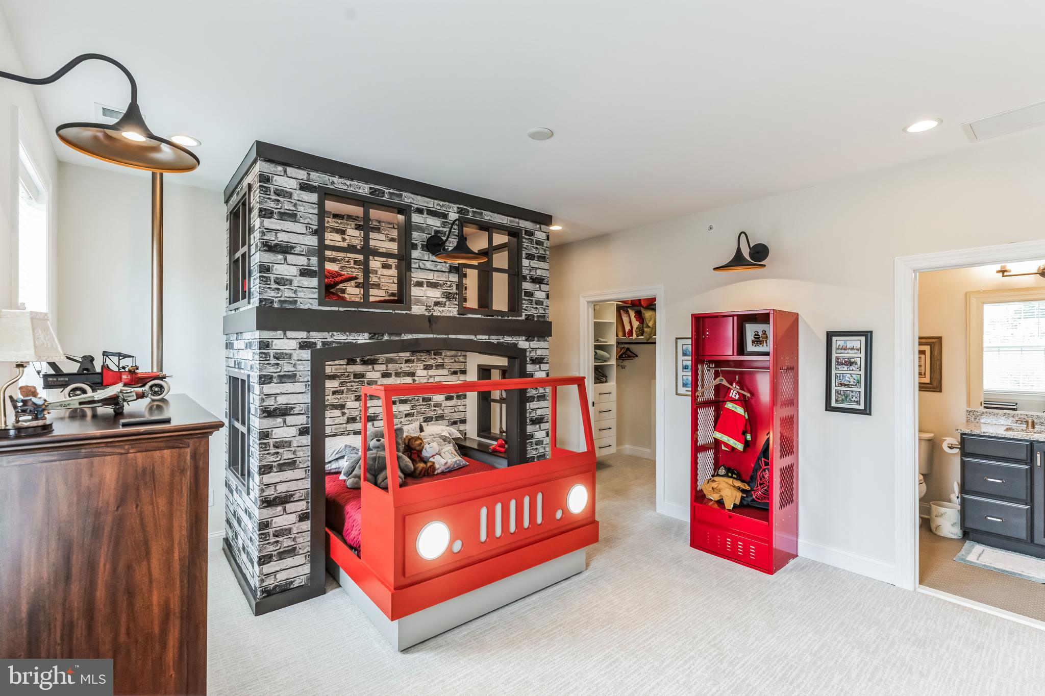 SQUIRES RIDGE - Residential