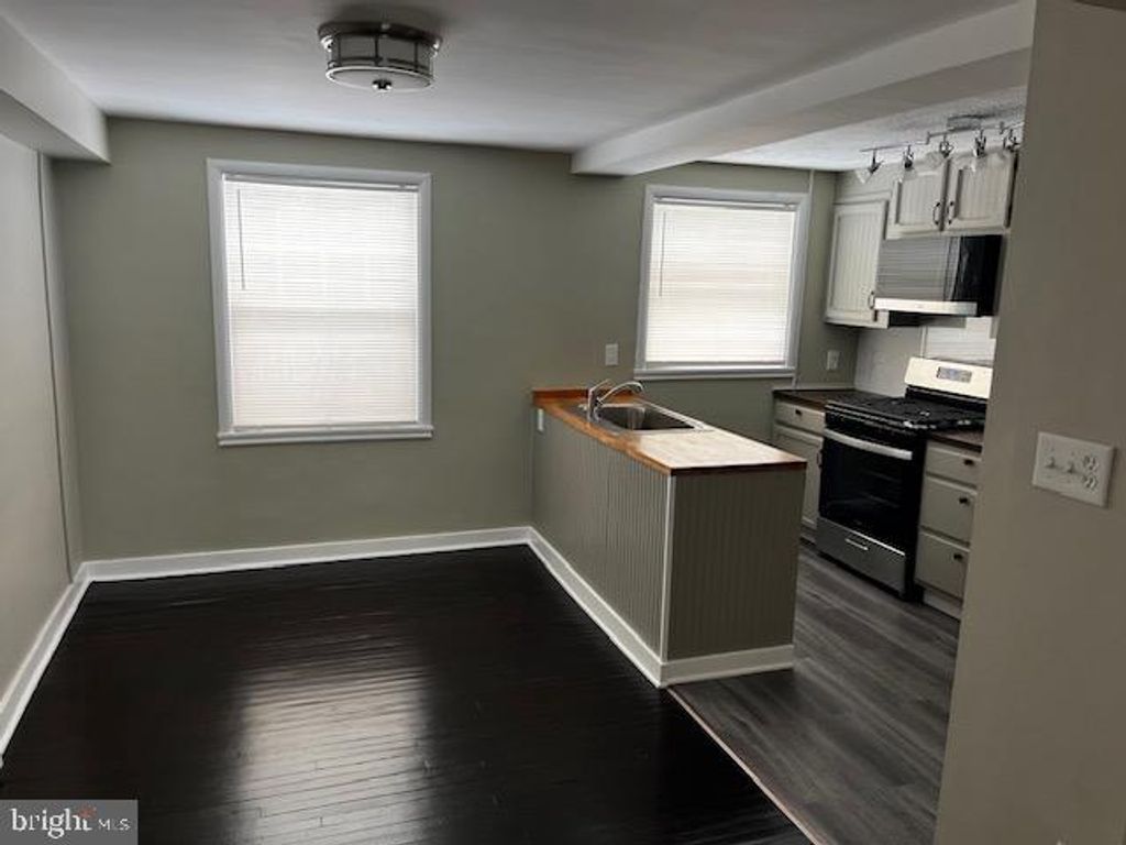 Photo of 1603 N 15th Street, HARRISBURG, PA 17103 (MLS # PADA2057656)