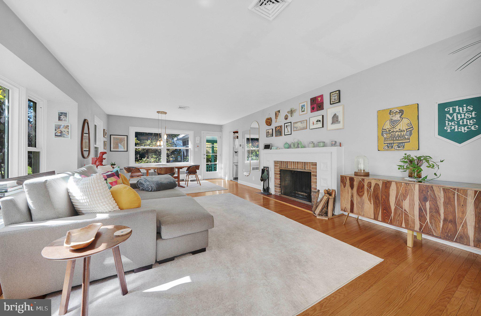 710 SUNSET ROAD