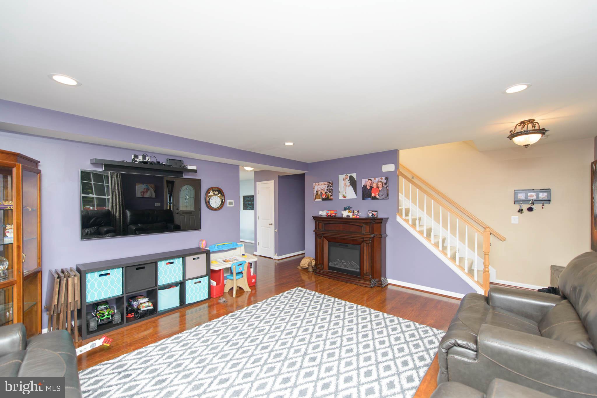 RIVIERA BEACH - Residential