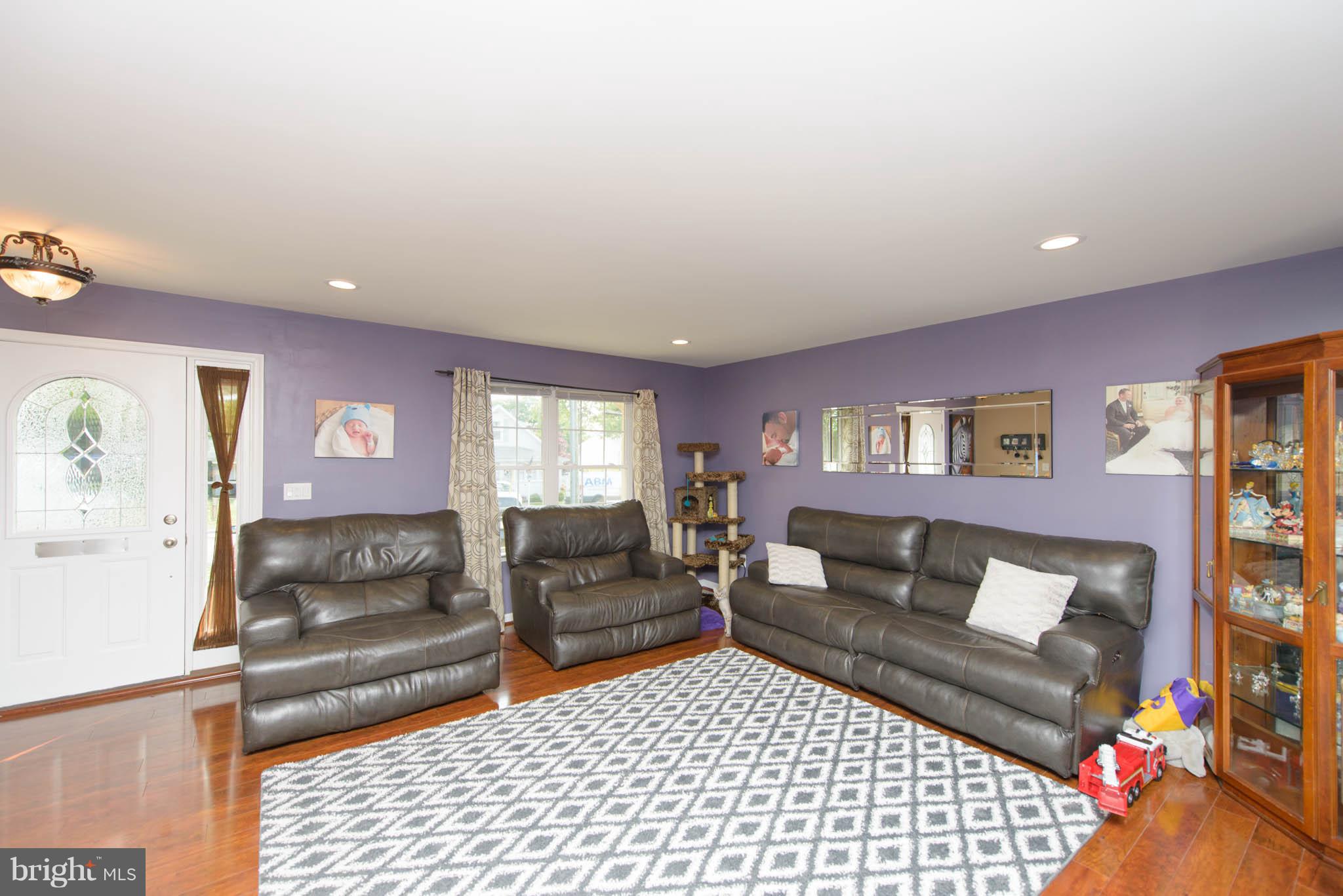 RIVIERA BEACH - Residential