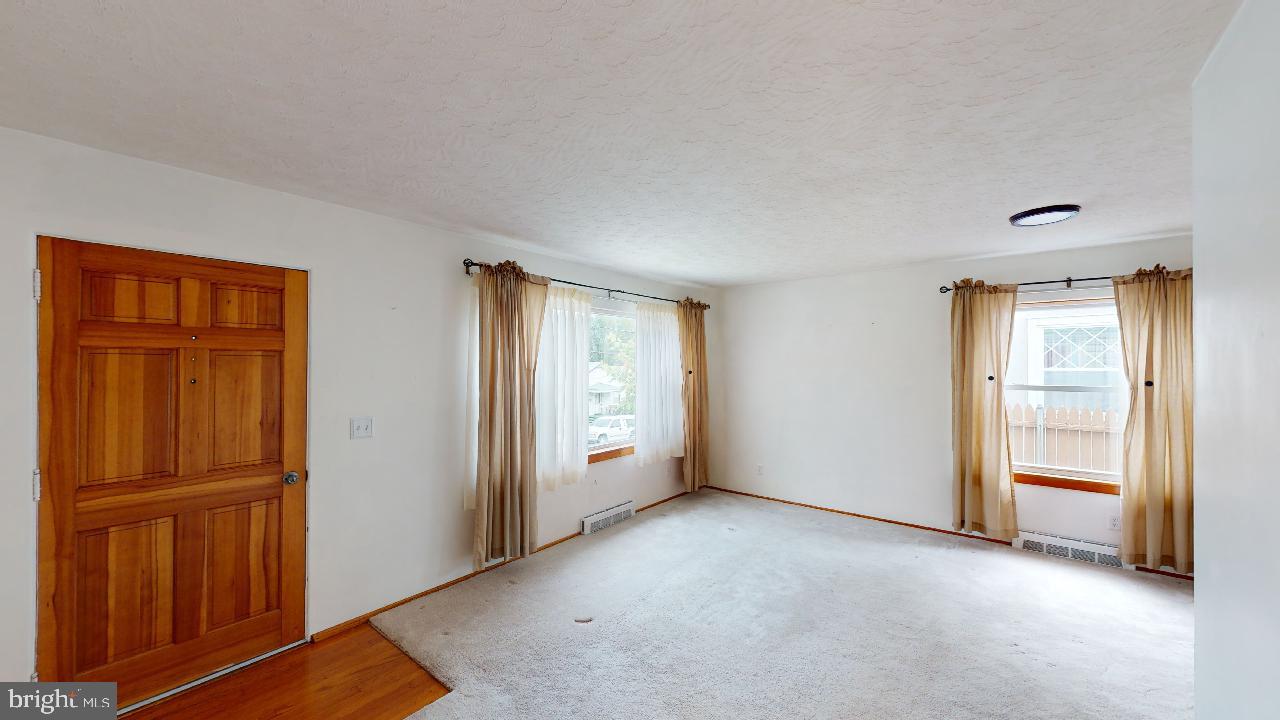 WEST END - Residential