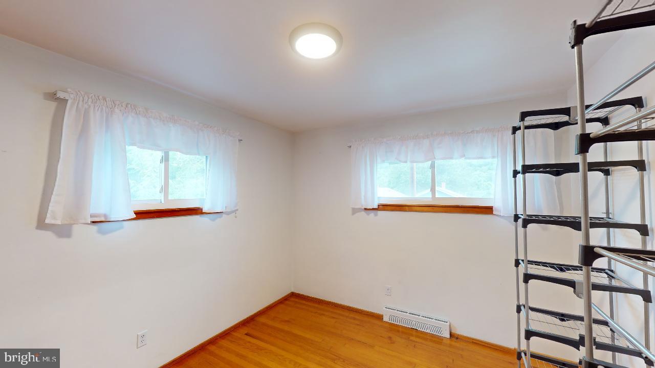 WEST END - Residential