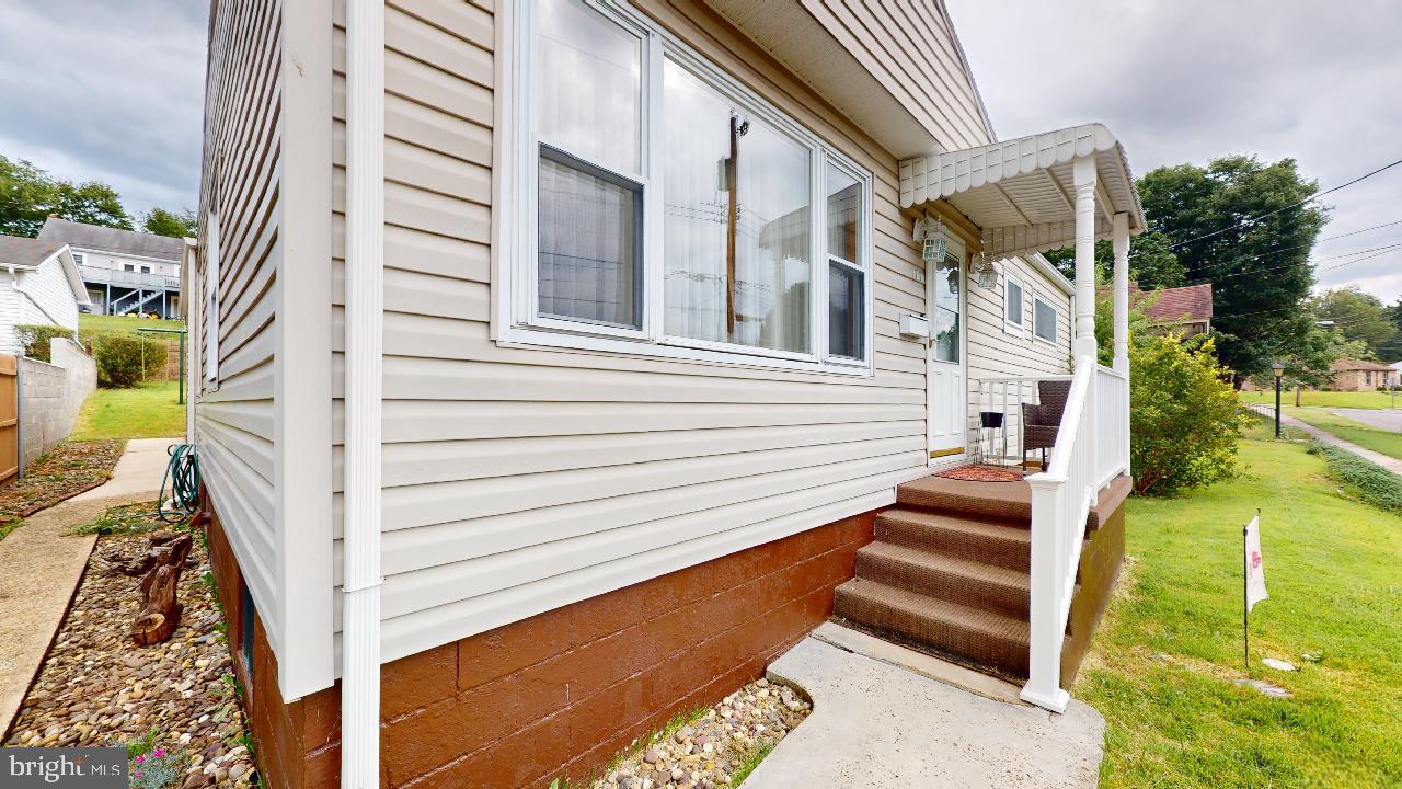 WEST END - Residential